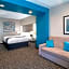 La Quinta Inn & Suites by Wyndham Forsyth