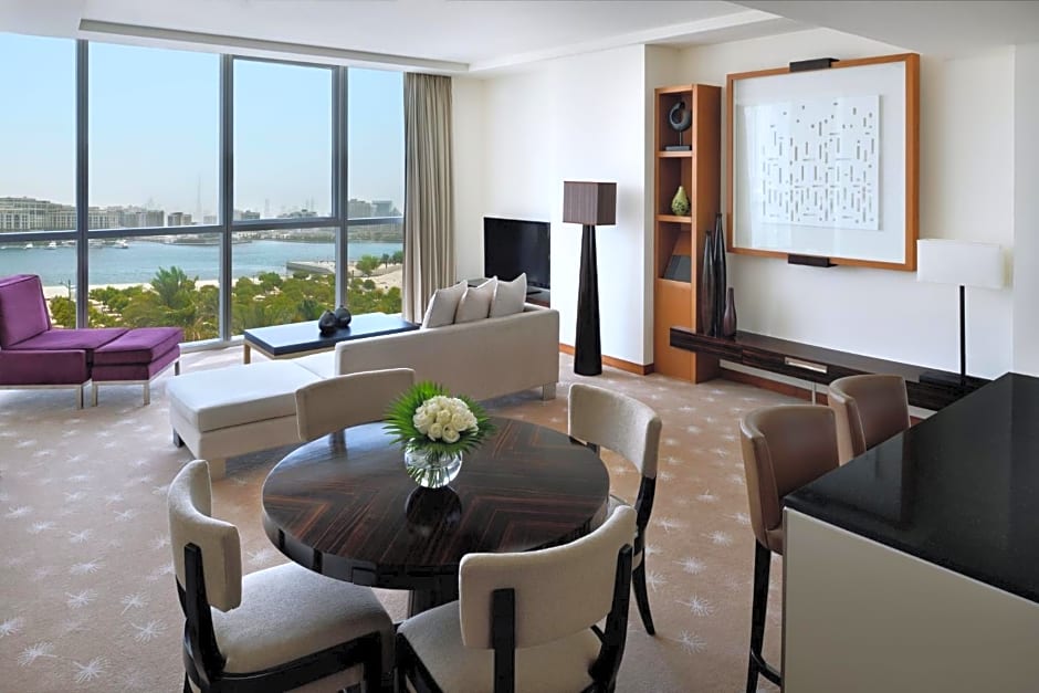 InterContinental Residence Suite Dubai Festival City