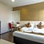 Top Garden Hotel