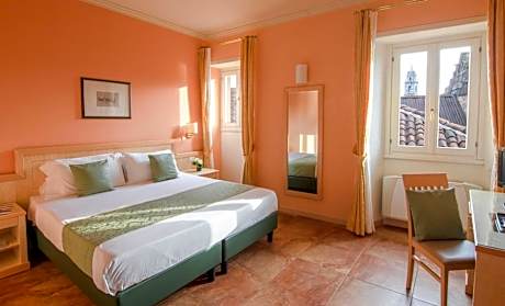 Superior Double or Twin Room with Partial Lake View