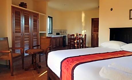 Premium Ocean Front King plus