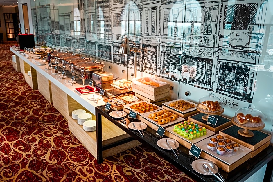 The Waterfront Hotel