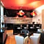 Paseo de Gracia Hotel, Sonder