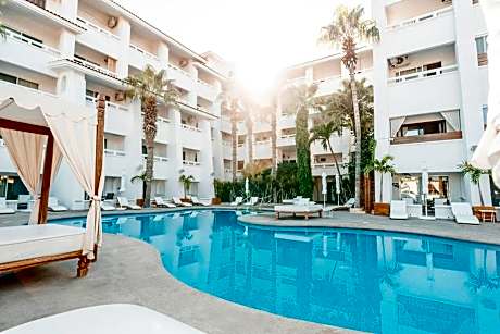 Bahia Hotel And Beach Club