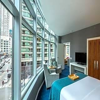 Kinzie Hotel