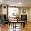 Econo Lodge Inn & Suites At Fort Moore