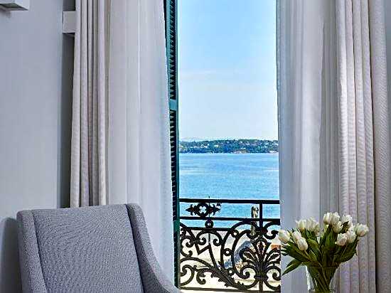 Poseidonion Grand Hotel