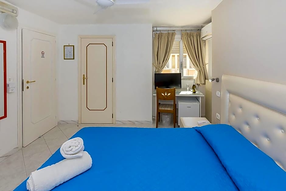 Sisters Hotel