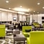 La Quinta Inn & Suites by Wyndham Clifton Park