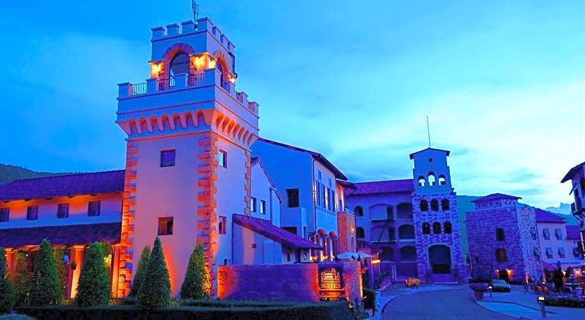 Town Square Suite by Toscana Valley