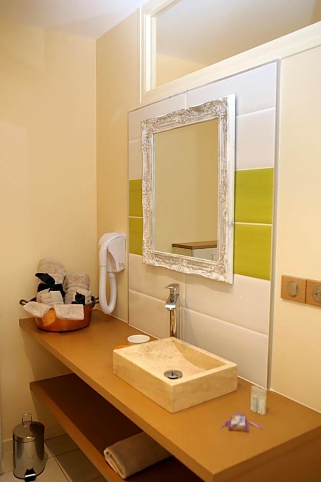 Aux Pierres Magiques