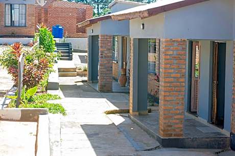 Dunduzu Village Lodge