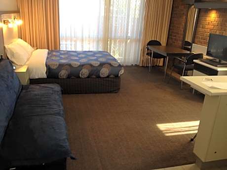 Queen and Sofa Studio