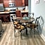 LAKETOWN 5 POOLs STEPS TO BEACH FAMILY FRIENDLY