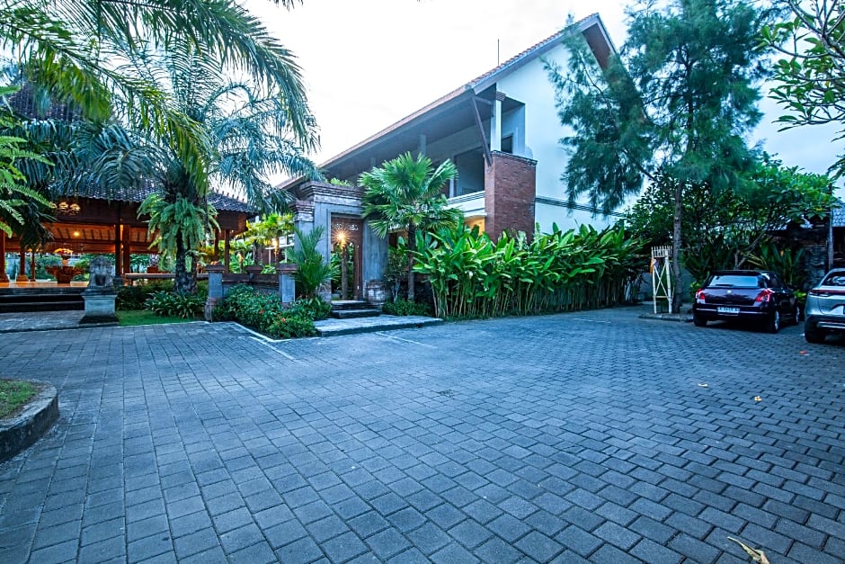Griya Shanti Suites