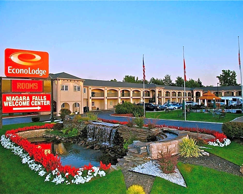 Econo Lodge At The Falls North
