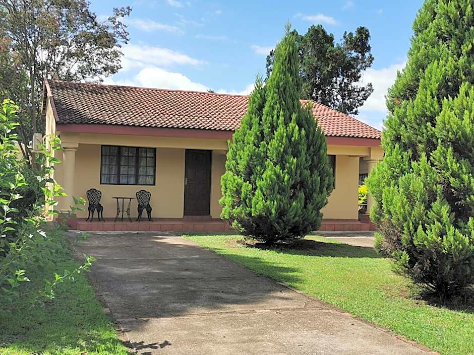 Floreat Riverside Lodge and Spa