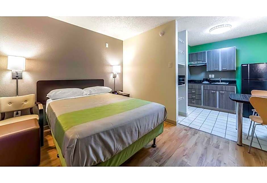 Studio 6-Dallas, TX - Northwest