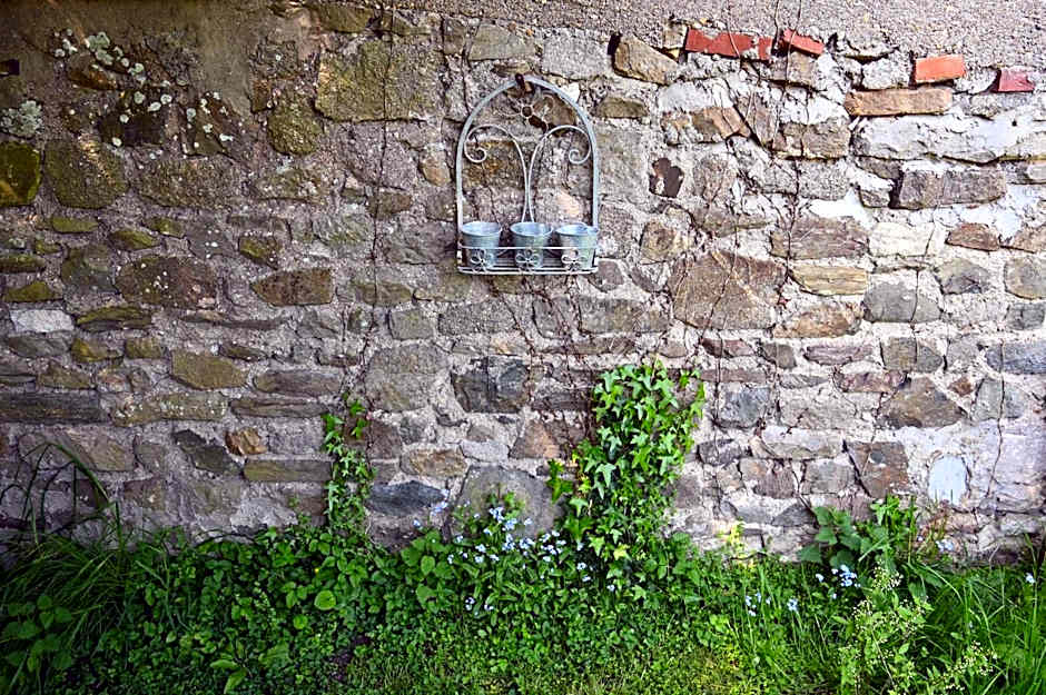 Logis Hôtel La Demeure du Perron