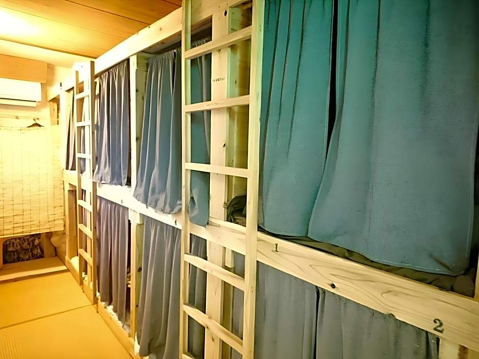 Harimayabashi Guest House