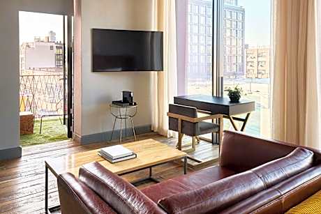 City View Studio Suite