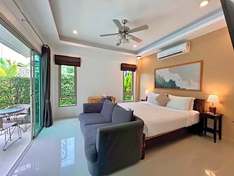 King Room with Pool View