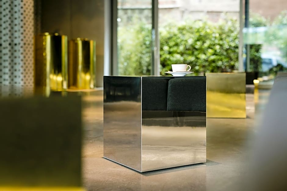 The Grove Design Hotel