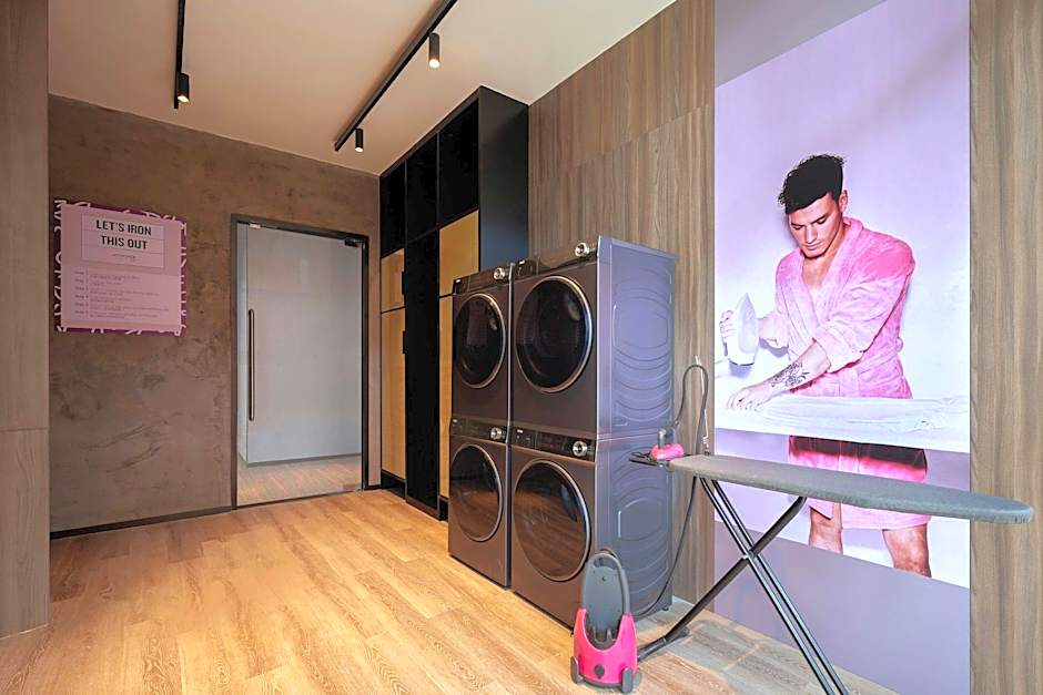 Moxy Ningbo Old Bund