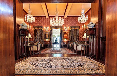 Ajit Bhawan - A Palace Resort