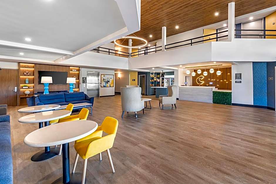 Comfort Inn & Suites Irvine Spectrum