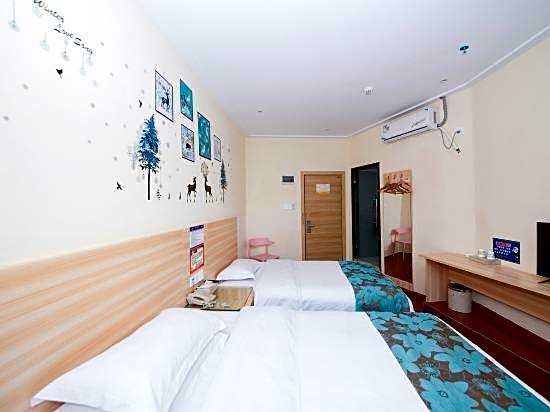 Guangzhou Longcheng Hotel (Chen Clan Temple Metro Station)