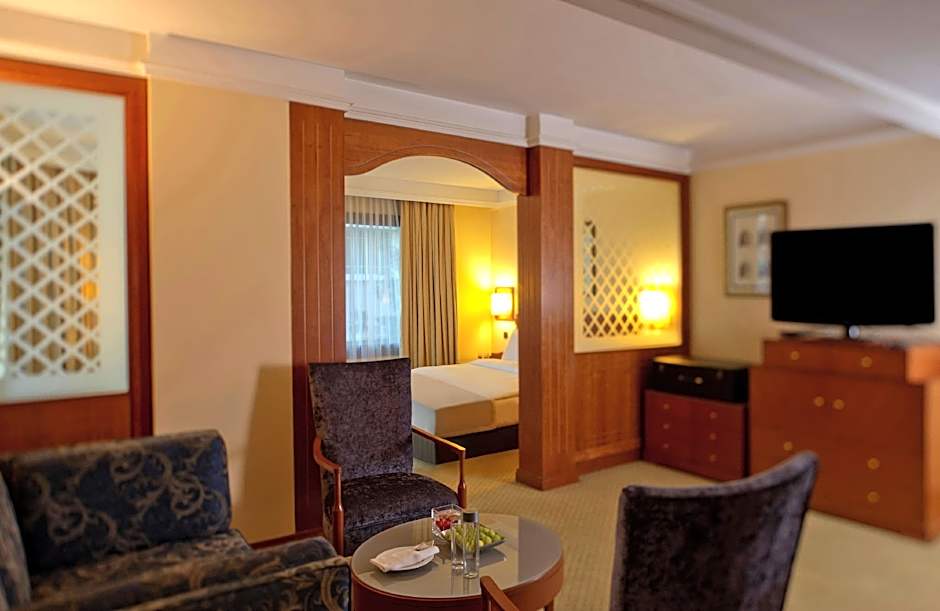 Radisson Blu Martinez Hotel Beirut