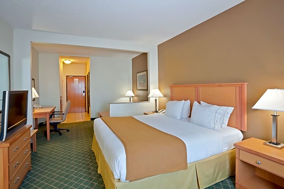 Holiday Inn Express Hotel & Suites Lincoln South, an IHG Hotel
