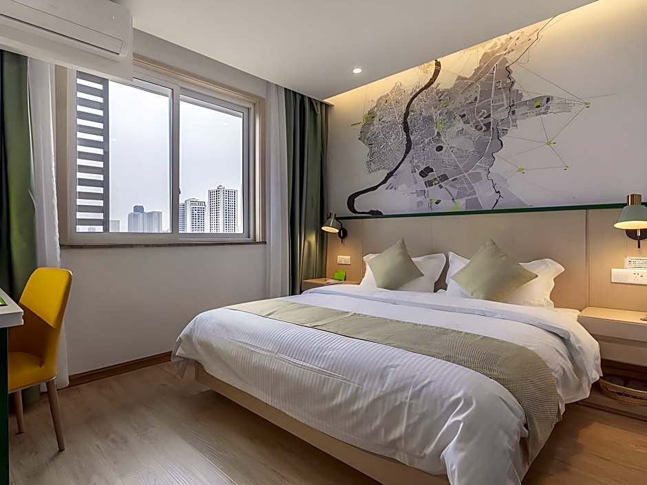 Vatica Hefei Huangshan Road Yuexi Road Hotel