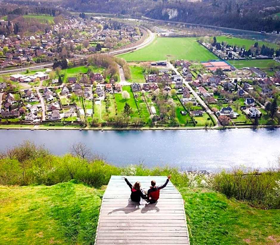 Escale Chambre d'hôtes Au coeur du vieux Profondeville entre Namur et Dinant