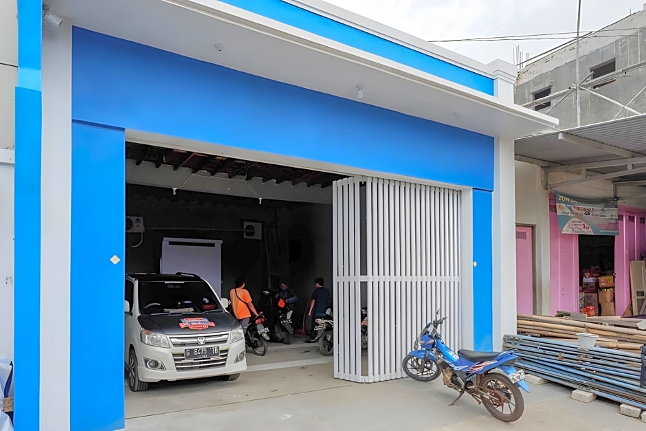 RedDoorz near Pasar Batang