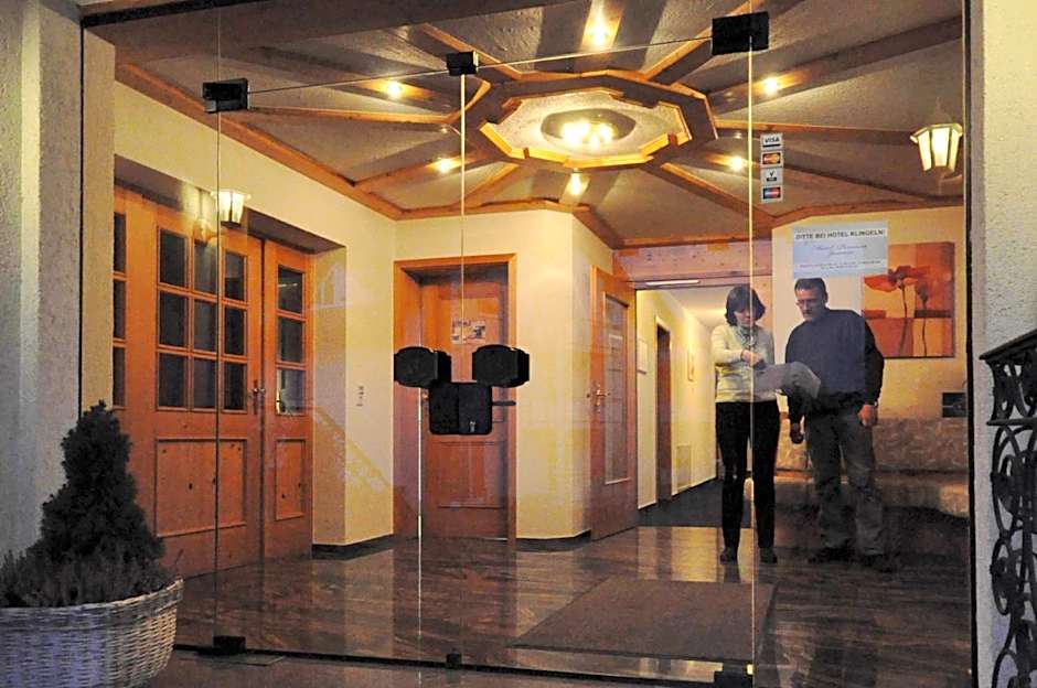 Hotel-Pension-Jasmin