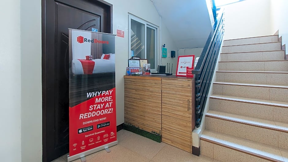 RedDoorz @ Golite Washington