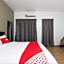 OYO 89915 EAST MOUNT HOTEL