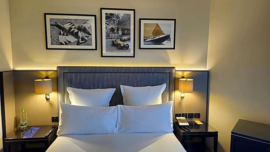 Columbus Hotel Monte-Carlo, Curio Collection by Hilton