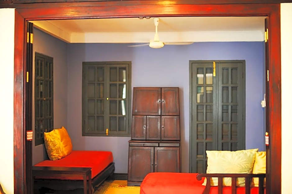 Lotus Villa  Hotel