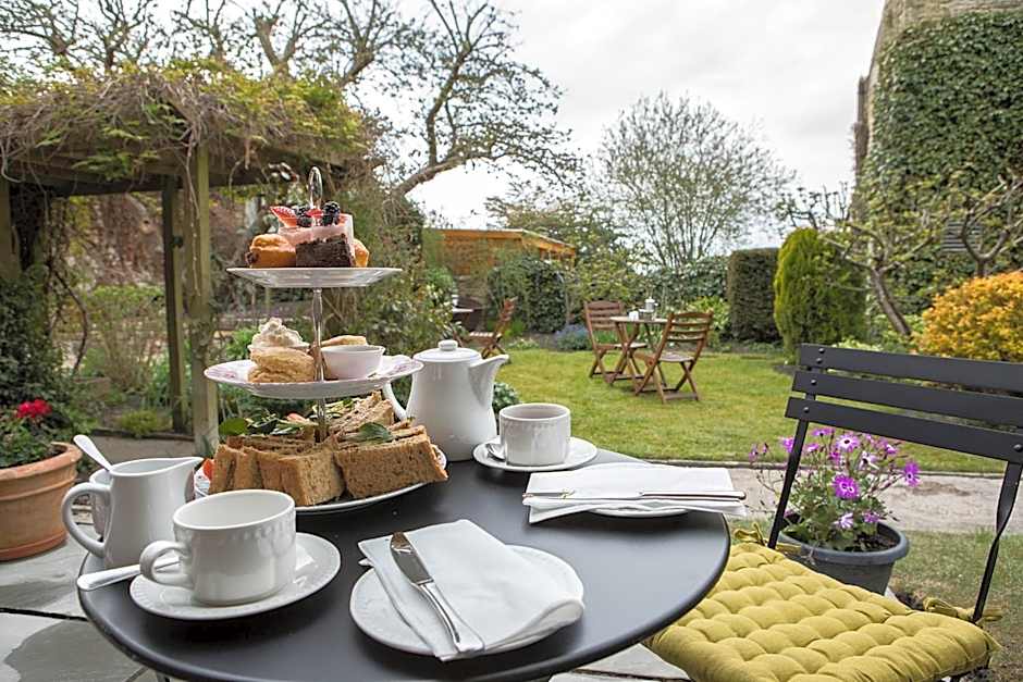 Bramwood Guest House