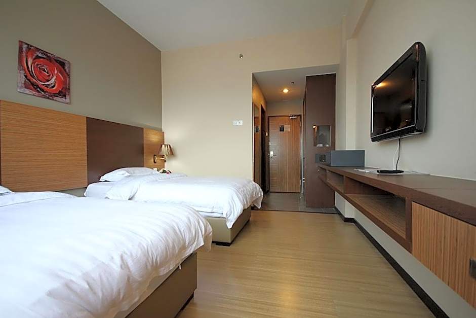 Aroma Hotel