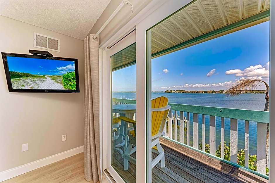 Anna Maria Island Beach Palms 6B
