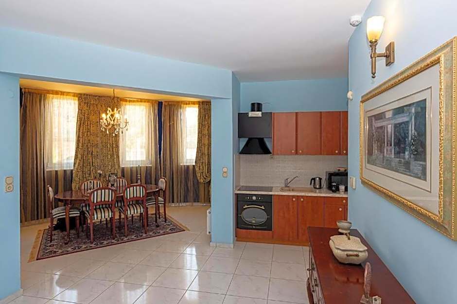 Rafkos Mansion with Private Pool and Amazing View