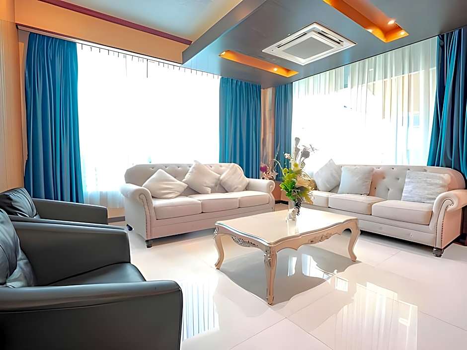 Blue Sky Residence Airport