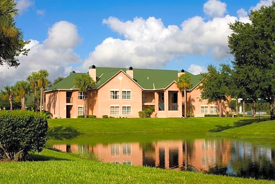 Palms Hotel and Villas
