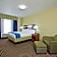 Holiday Inn Express & Suites Denver East-Peoria Street By IHG