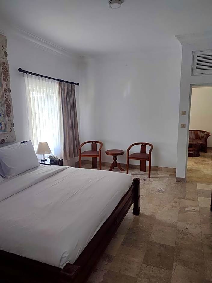 Sari Bunga Hotel - Legian, walking distance to Legian Beach