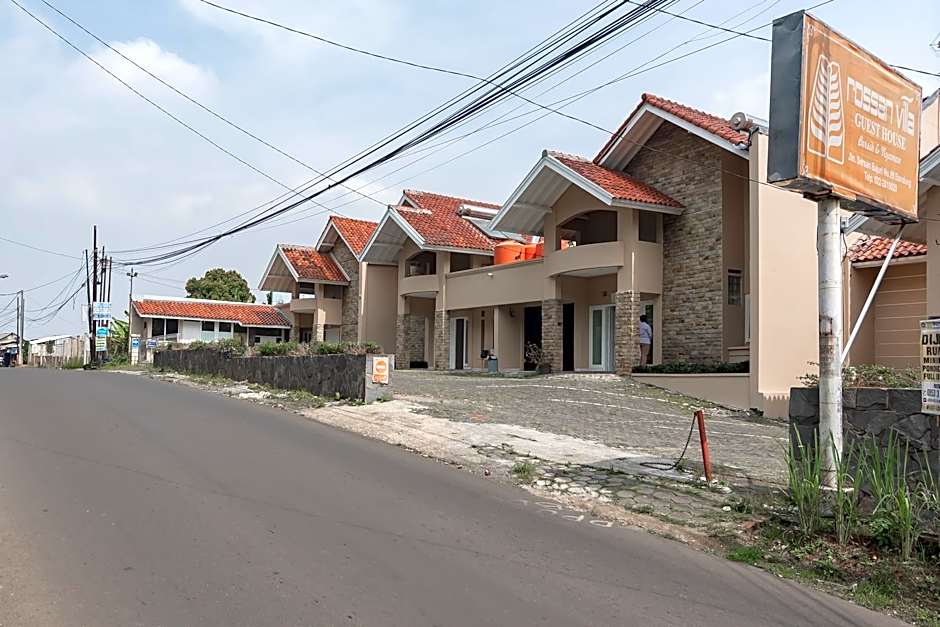 Rossan Villa Hotel near Kampus UPI Setiabudhi
